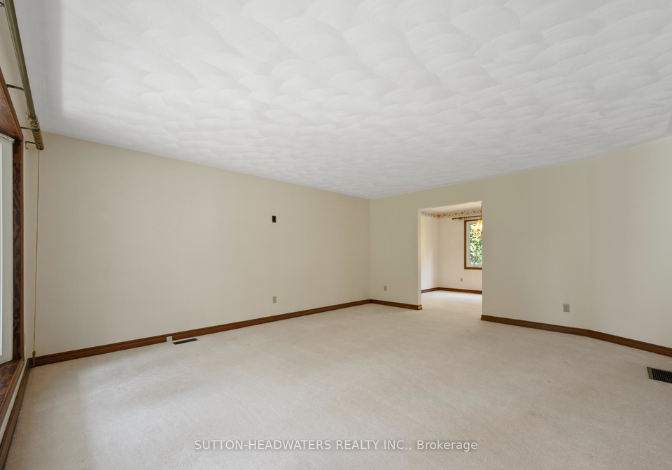 7-brooks-court-brantford-ontario-x12411189