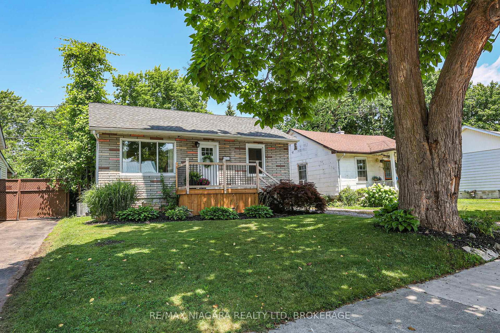 6253-churchill-street-niagara-falls-ontario-x12411209