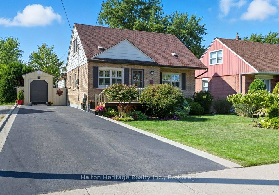 478-east-37th-street-hamilton-ontario-x12411226