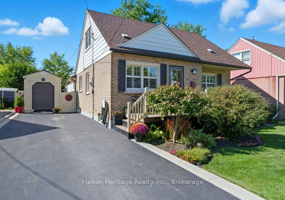 478-east-37th-street-hamilton-ontario-x12411226