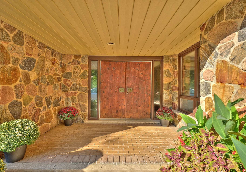 38-melrose-drive-niagara-on-the-lake-ontario-x12411451