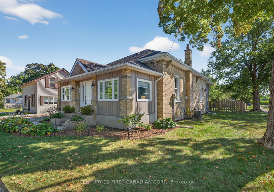 160-catherine-street-north-middlesex-ontario-x12411464