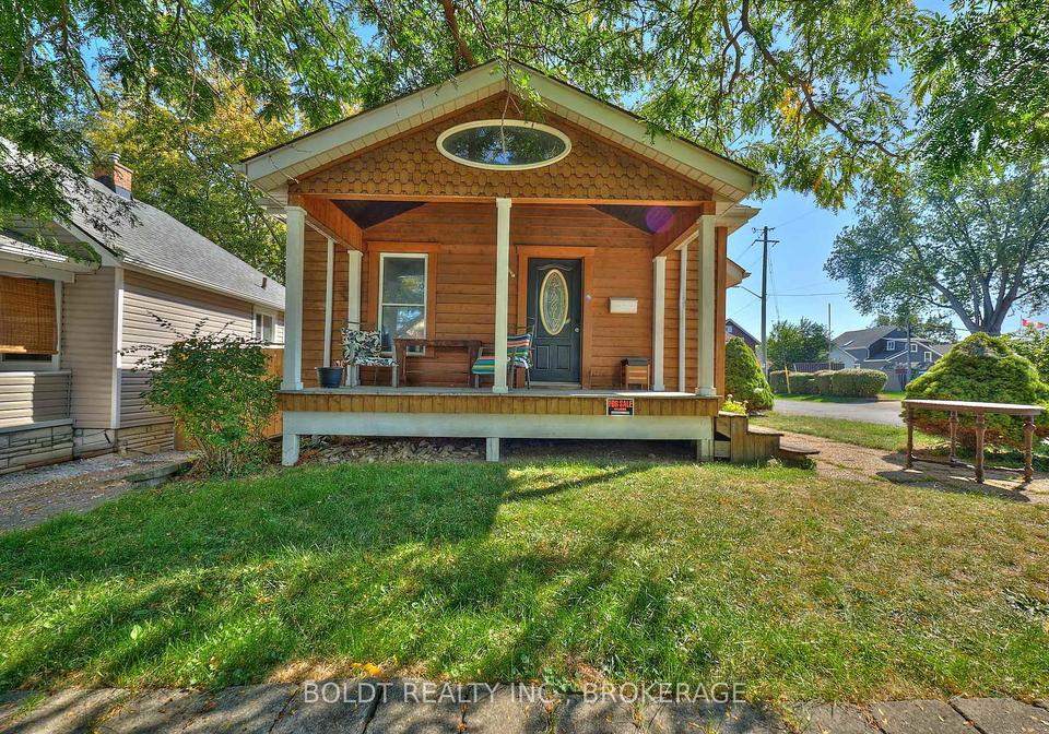 20-grantham-avenue-s-st-catharines-ontario-x12411623