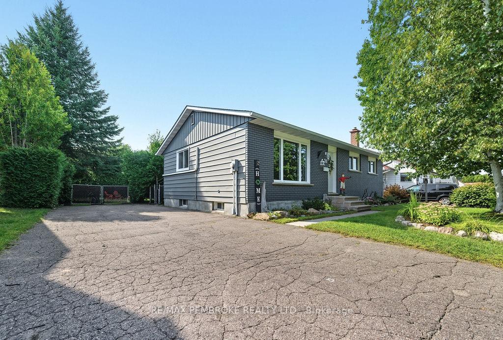 39-mary-street-petawawa-ontario-x12411652
