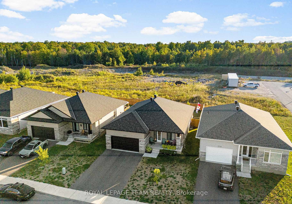 276-wood-avenue-smiths-falls-ontario-x12411728