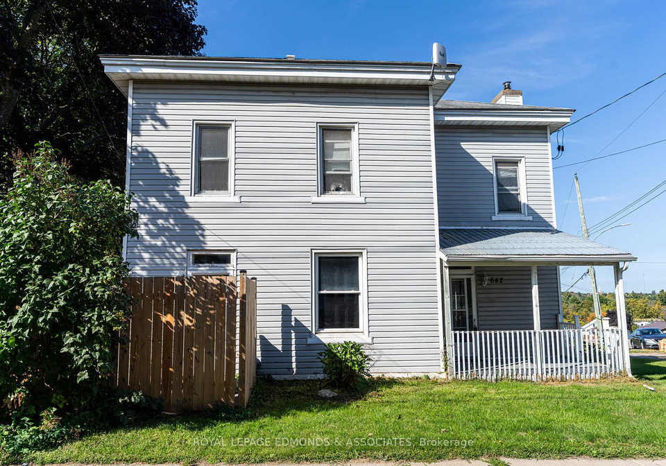 642-mackay-street-pembroke-ontario-x12411786