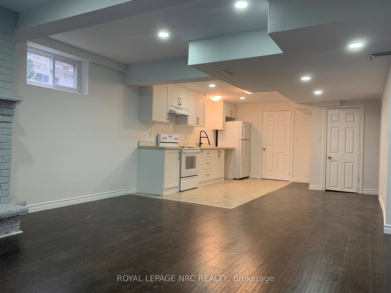 8200-woodbine-street-niagara-falls-ontario-x12412095