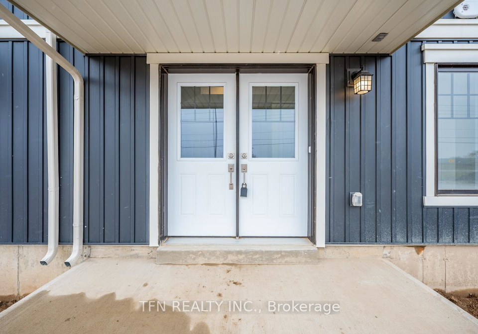 40-norwich-crescent-haldimand-ontario-x12412119