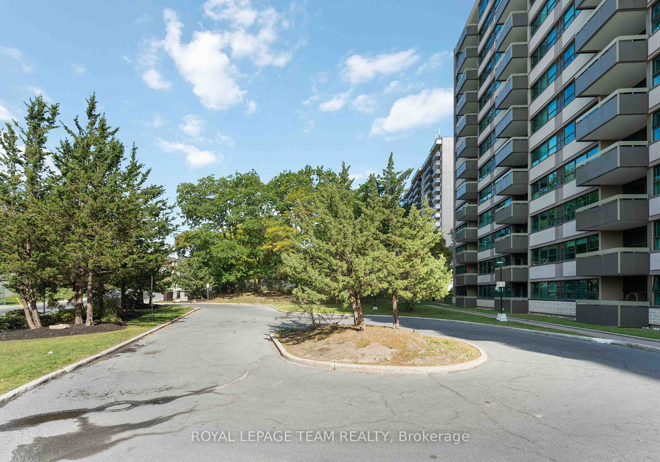 555-brittany-drive-ottawa-ontario-x12412129