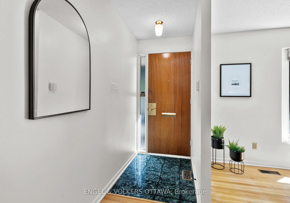 609-blanchard-crescent-ottawa-ontario-x12412176
