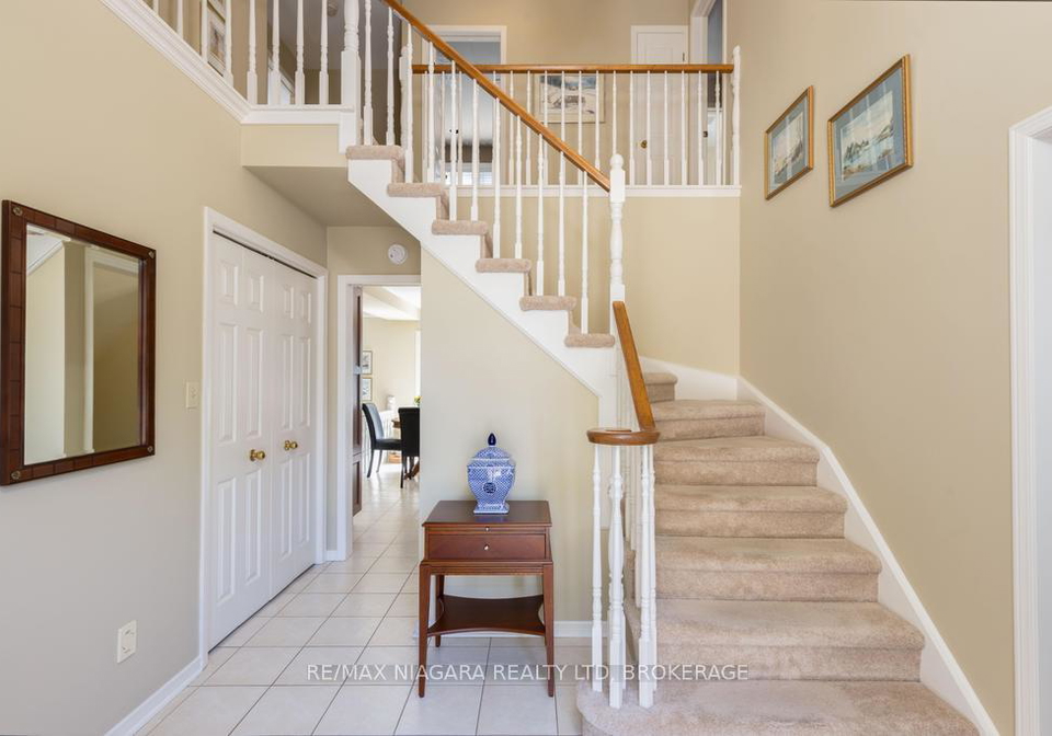 24-golden-boulevard-st-catharines-ontario-x12412181