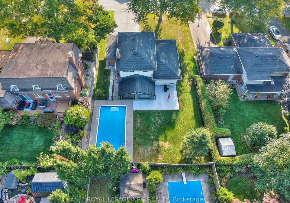 10-willowdale-court-pelham-ontario-x12412429
