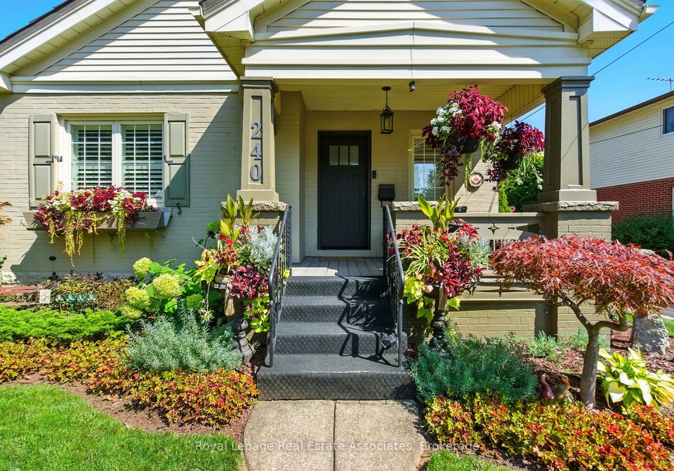 240-mill-street-n-hamilton-ontario-x12412546