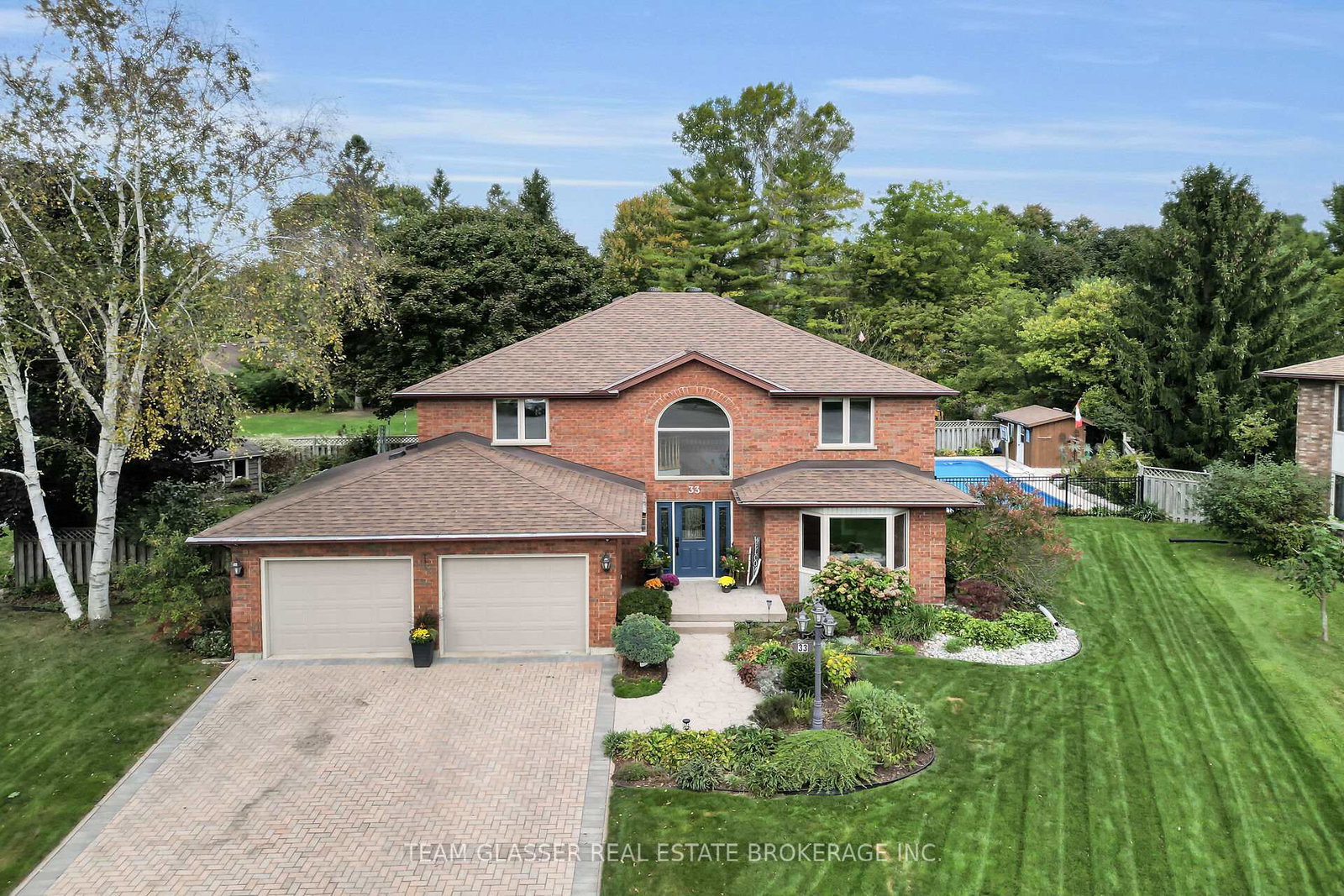 33-hillcrest-court-middlesex-centre-ontario-x12412665