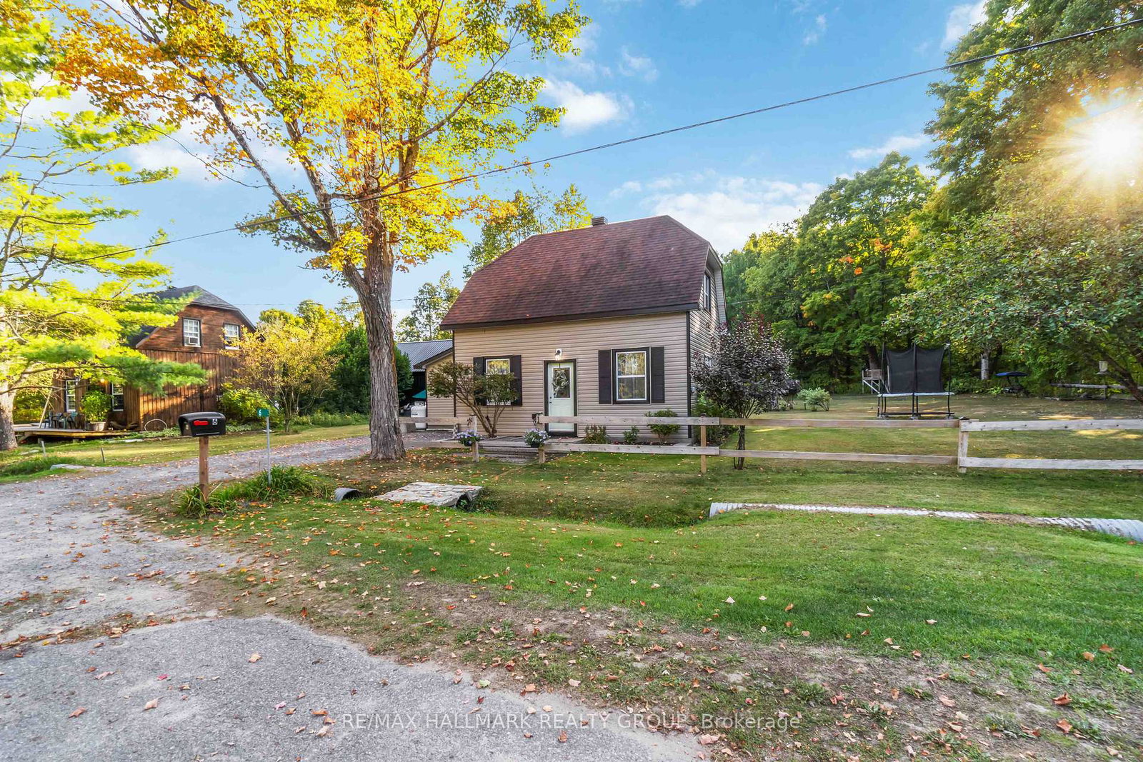 6-algonkin-trail-mcnabbraeside-ontario-x12412667