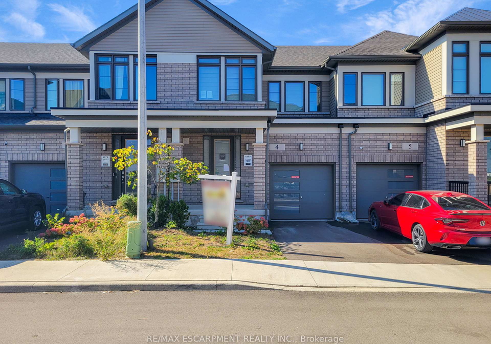 10-freedom-crescent-hamilton-ontario-x12412940