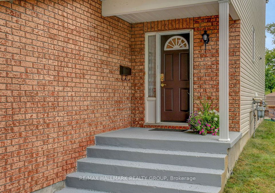 1166-ambercrest-street-ottawa-ontario-x12413015