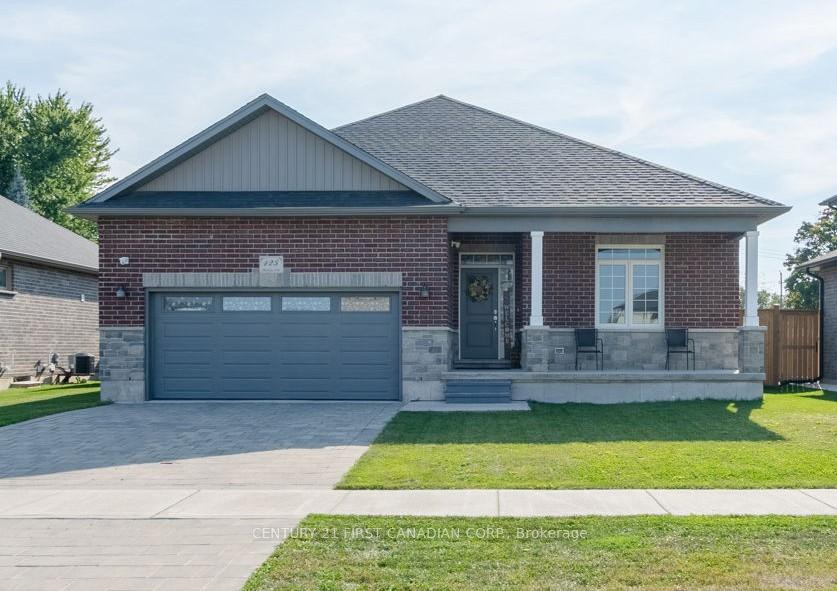 125-spencer-avenue-lucan-biddulph-ontario-x12413021