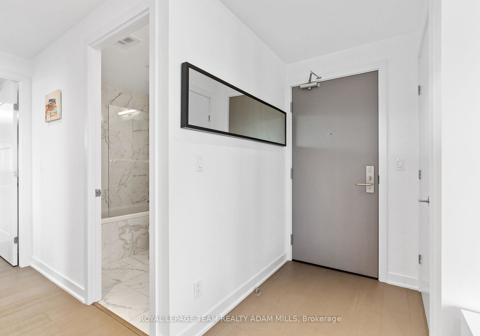 203-catherine-street-ottawa-ontario-x12413090