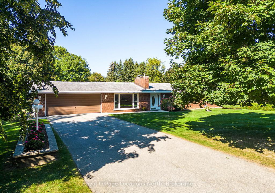 141-hillcrest-drive-blue-mountains-ontario-x12413097