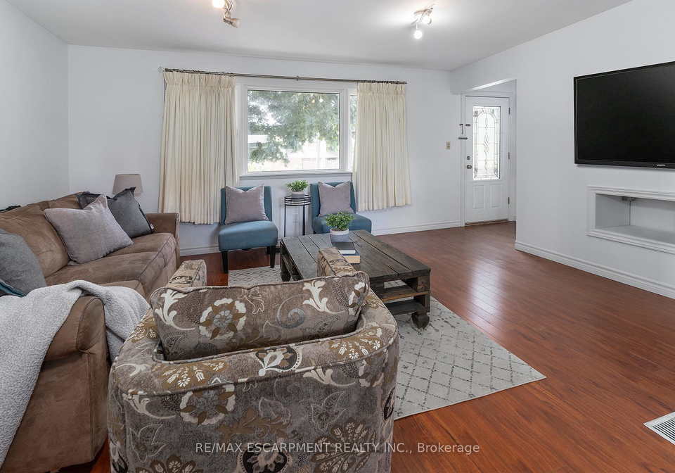 493-upper-gage-avenue-hamilton-ontario-x12413322