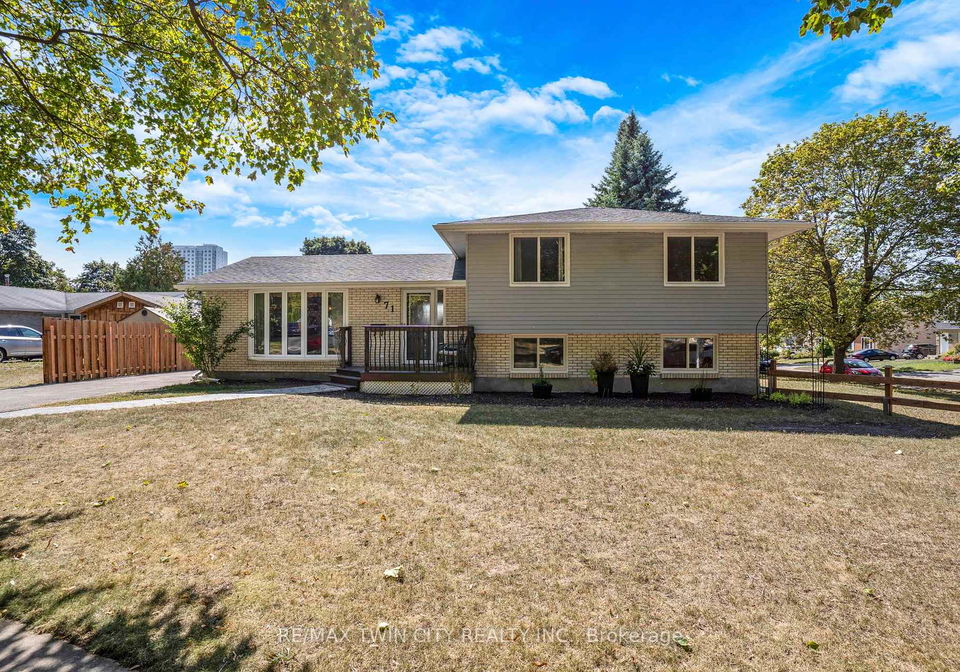 71-pepperwood-crescent-kitchener-ontario-x12413356