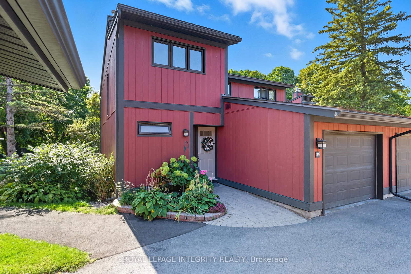 280-mcclellan-road-ottawa-ontario-x12413527