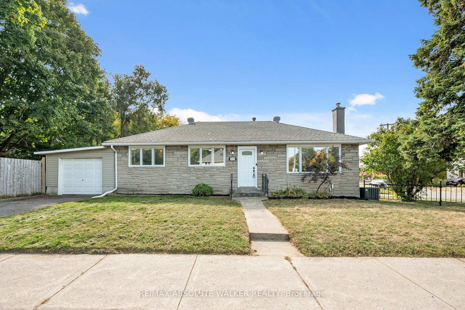 1010-kirkwood-avenue-ottawa-ontario-x12413853