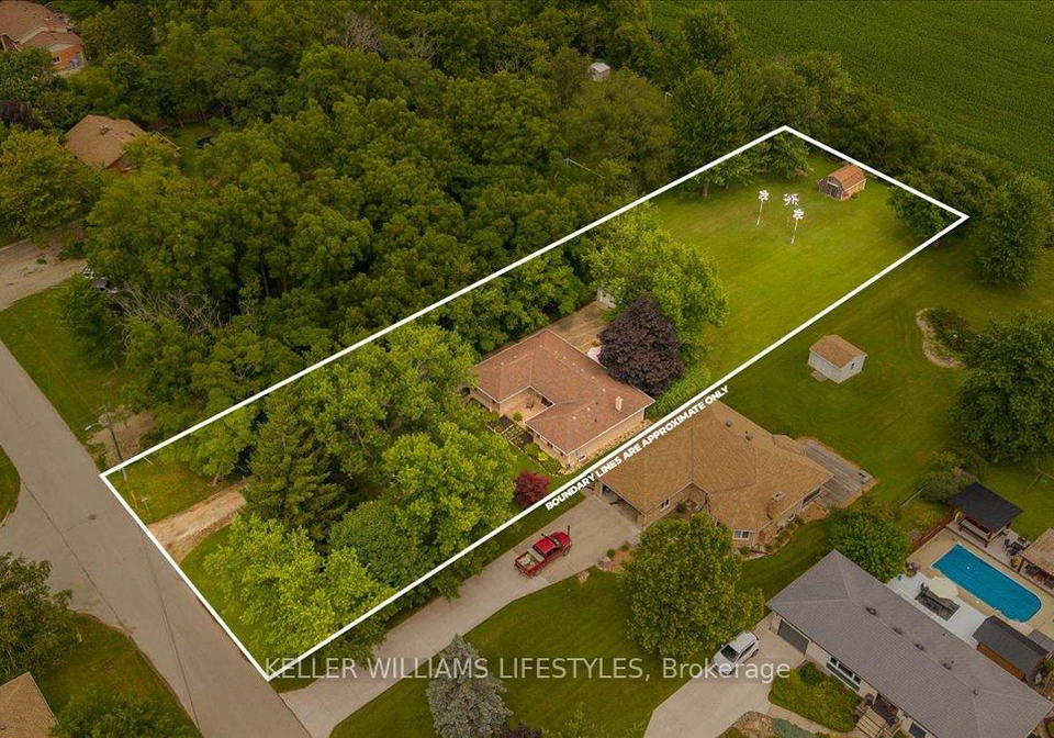 15-bayley-street-lambton-shores-ontario-x12414381