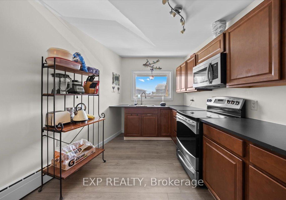 215-lavergne-street-ottawa-ontario-x12414567