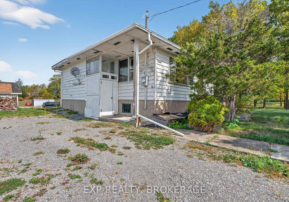 1195-simmons-road-loyalist-ontario-x12414640