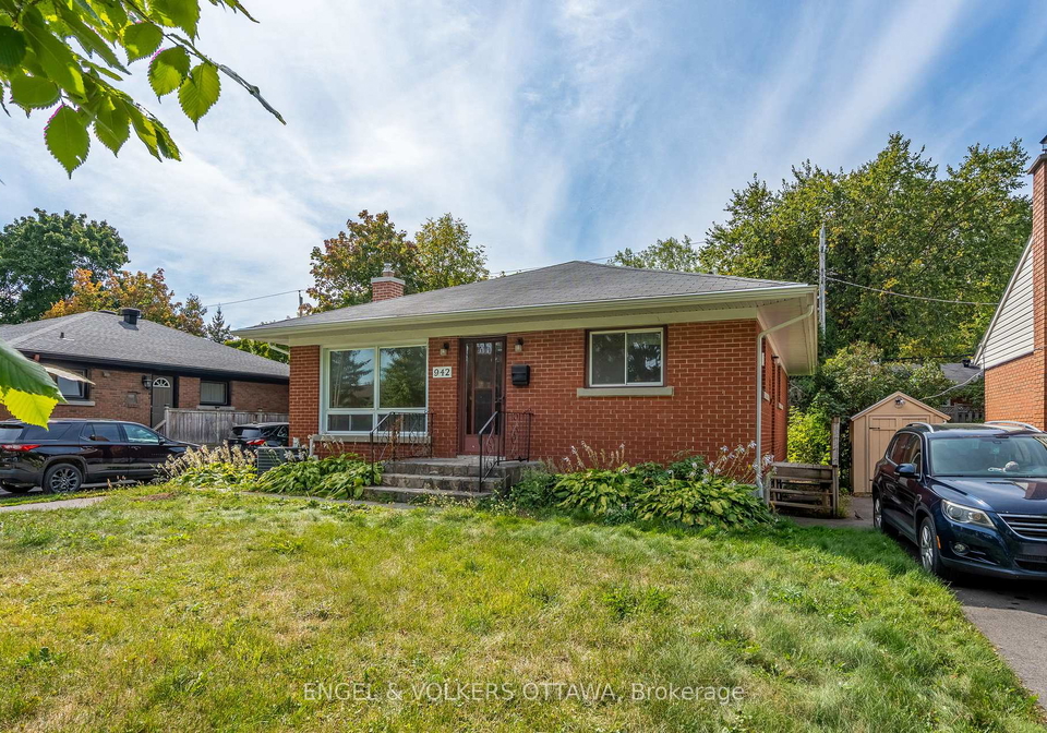 942-arkell-street-ottawa-ontario-x12414645
