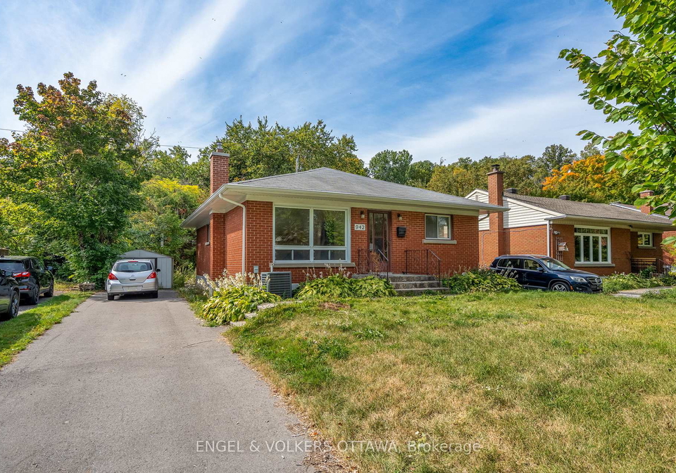942-arkell-street-ottawa-ontario-x12414645