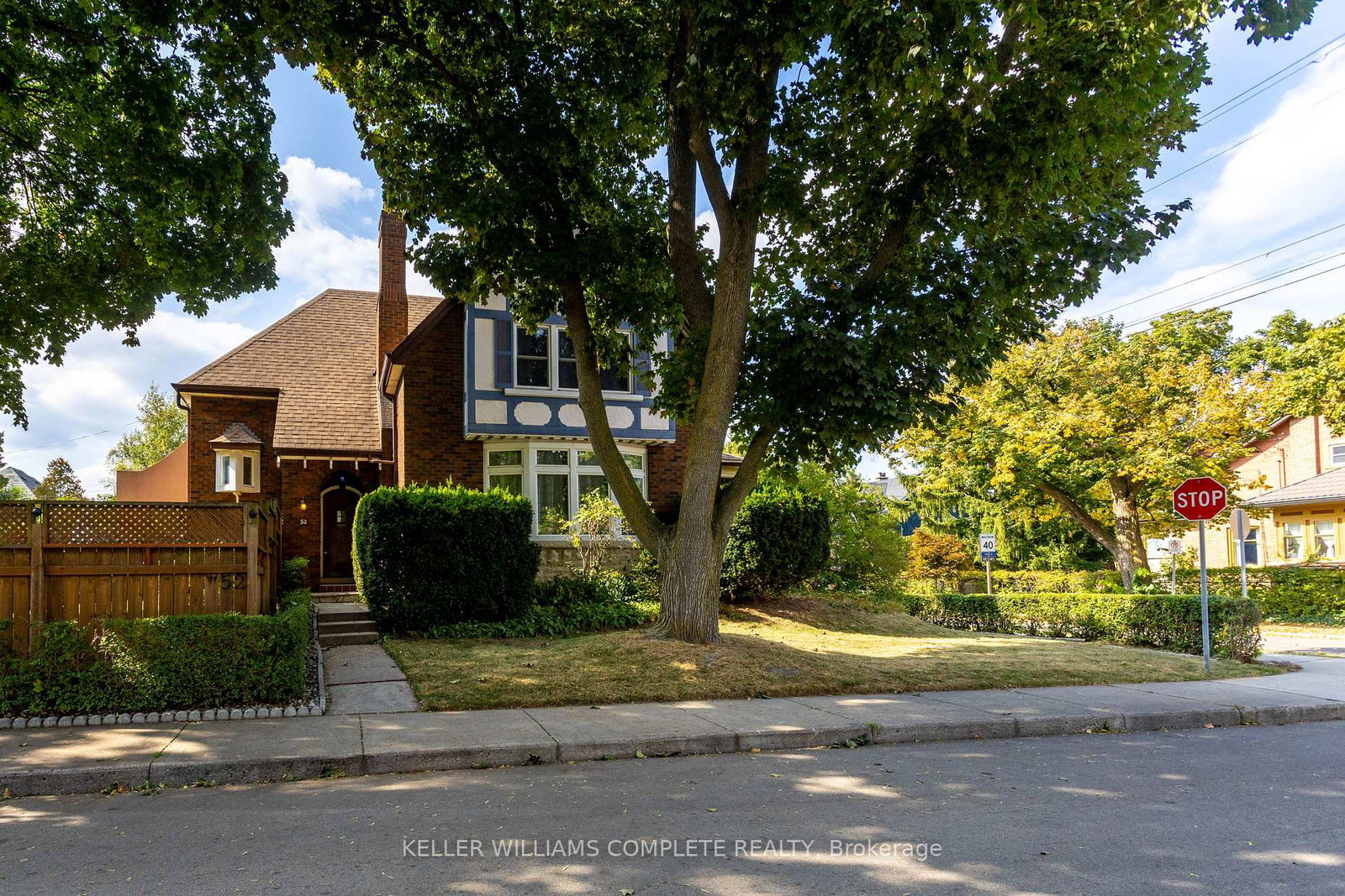 52-balmoral-avenue-s-hamilton-ontario-x12414787