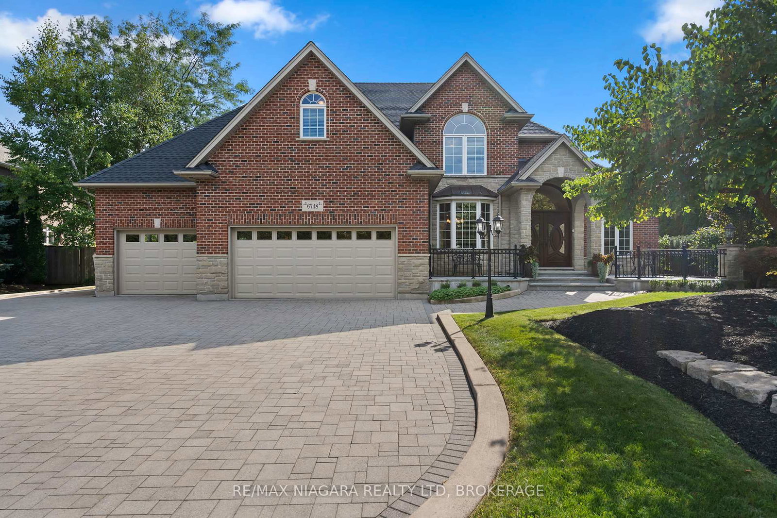 6748-domenic-crescent-niagara-falls-ontario-x12414828