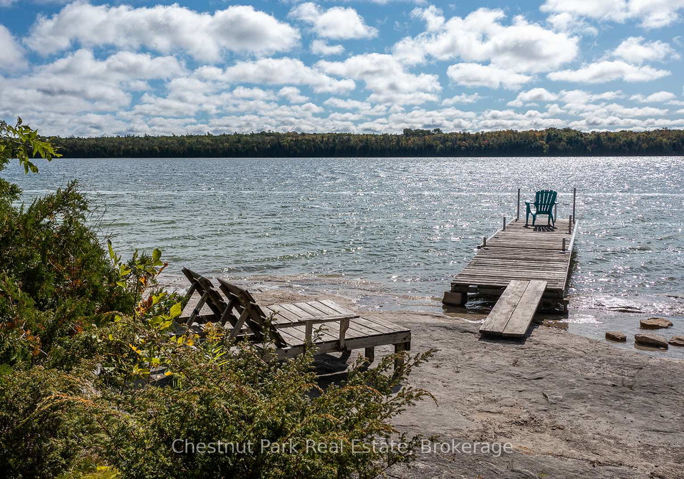 8-birchwood-drive-northern-bruce-peninsula-ontario-x12414914