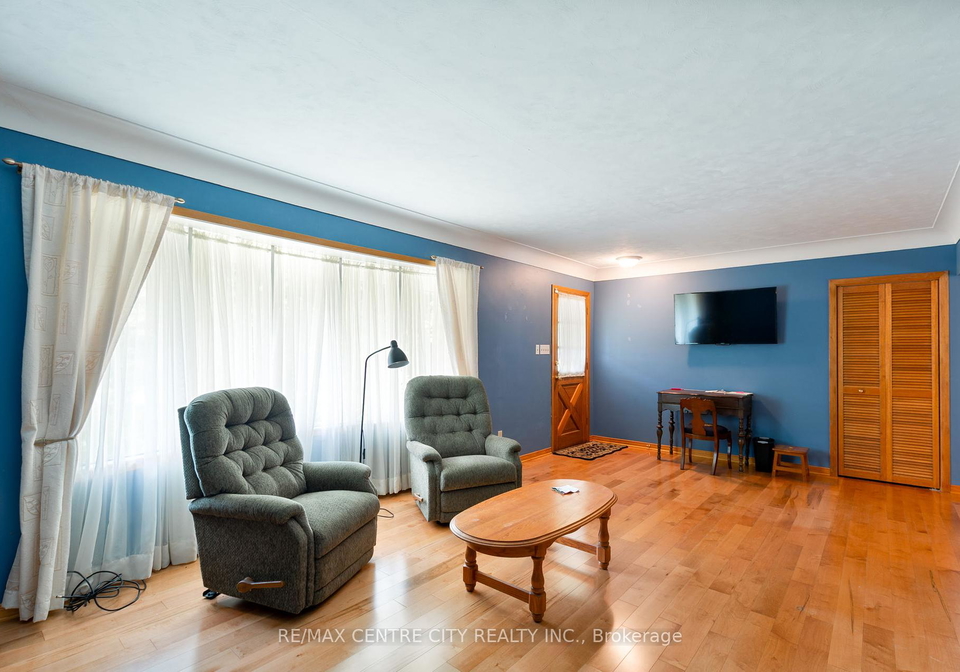 233-amy-street-southwest-middlesex-ontario-x12414961
