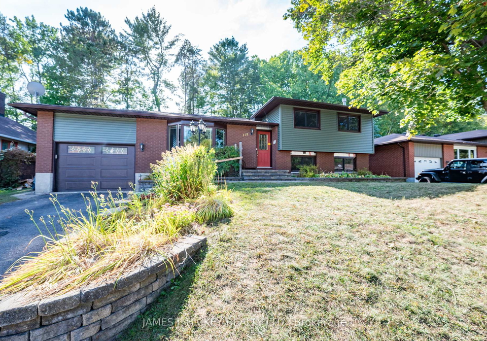 119-frontenac-crescent-deep-river-ontario-x12414977