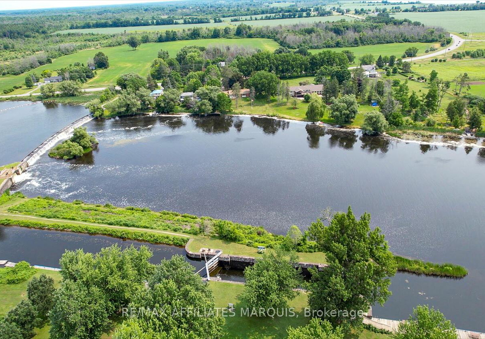 2995-43-highway-montague-ontario-x12415087