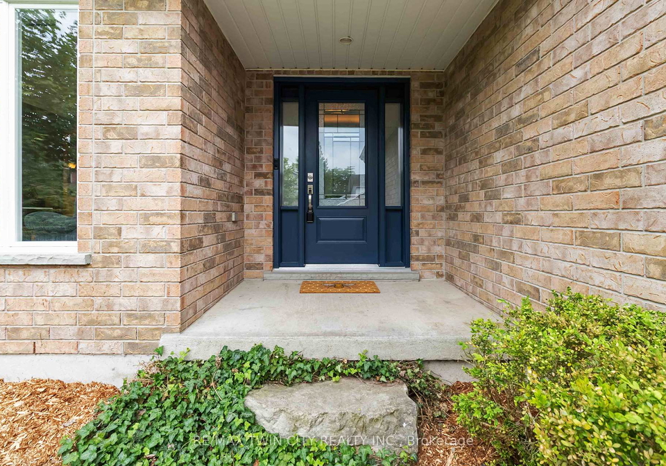 42-sandpiper-drive-guelph-ontario-x12415294