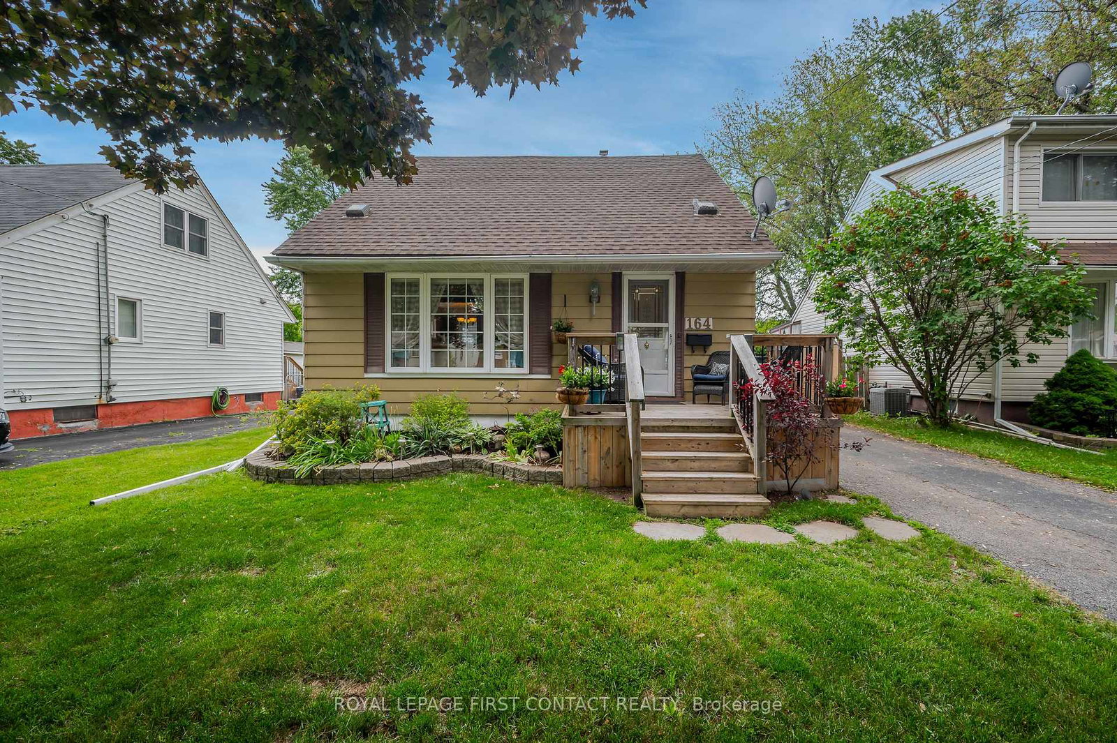 164-adair-avenue-n-hamilton-ontario-x12415346