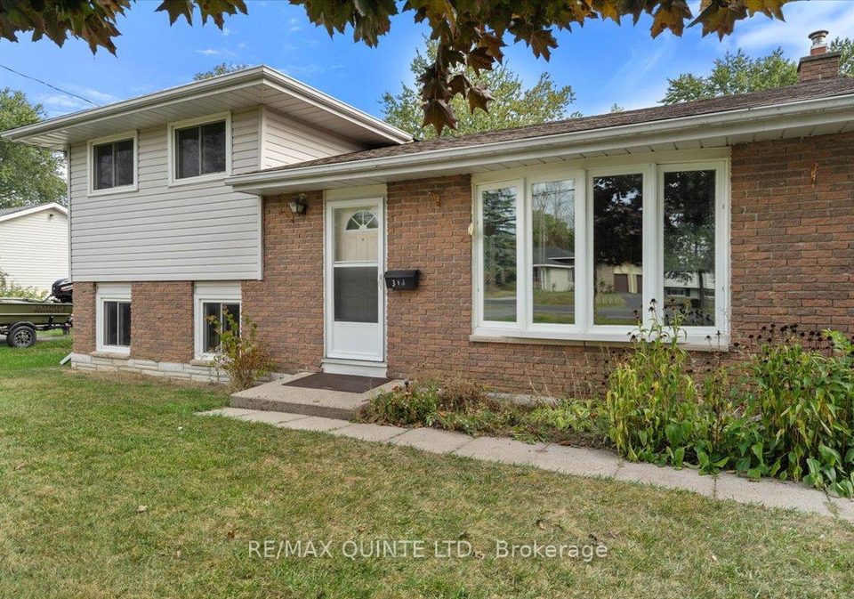 318-montrose-road-quinte-west-ontario-x12415420