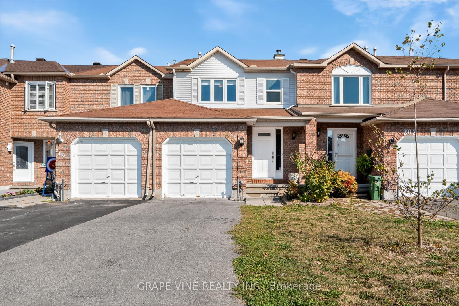 204-hunterswood-crescent-ottawa-ontario-x12415512