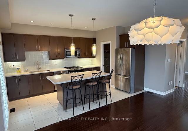 215-dundas-street-e-hamilton-ontario-x12415632