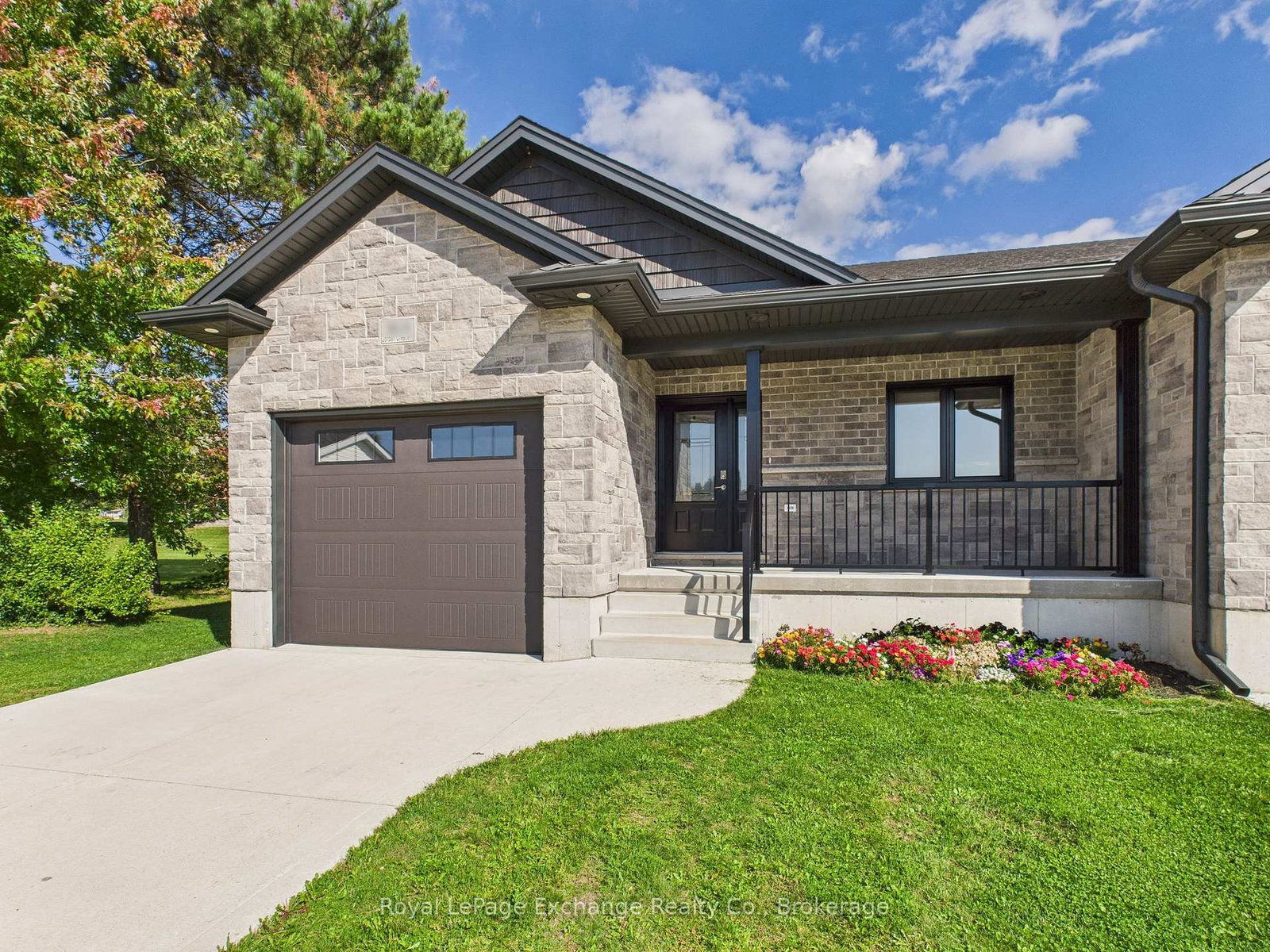 36-jordan-crescent-north-huron-ontario-x12415714