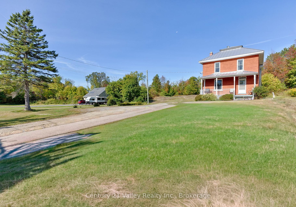 12699-lanark-road-greater-madawaska-ontario-x12415844