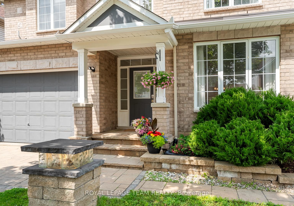 33-valencia-street-ottawa-ontario-x12415855