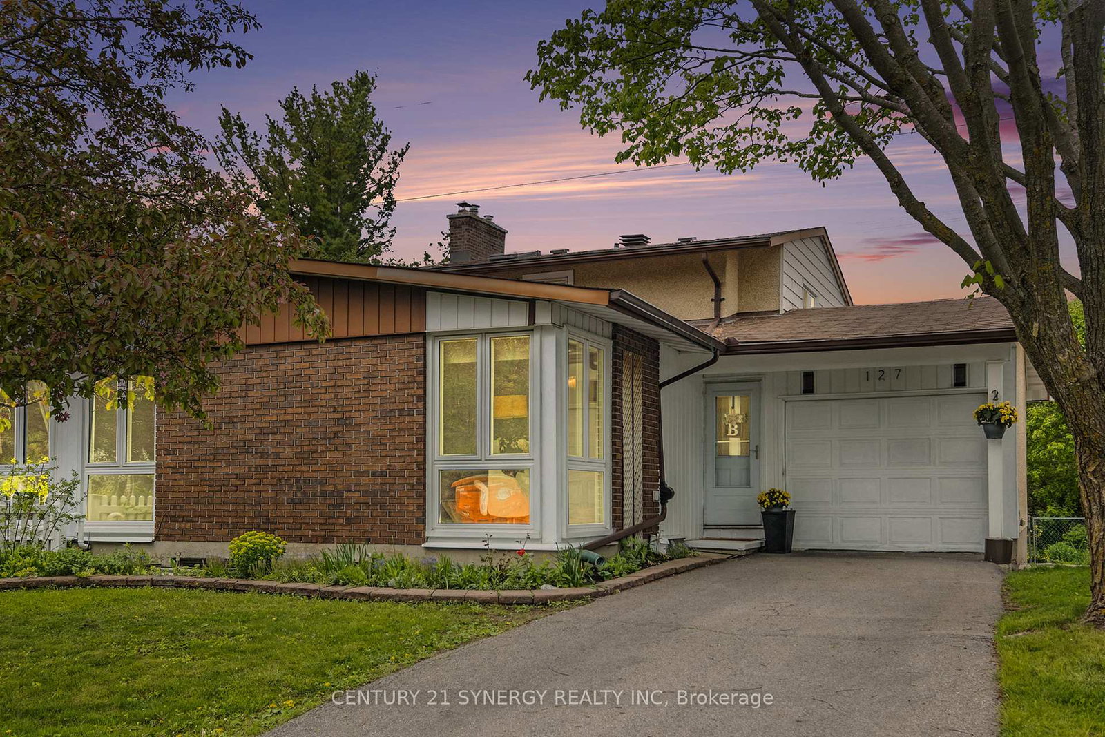 127-woodfield-drive-ottawa-ontario-x12415953
