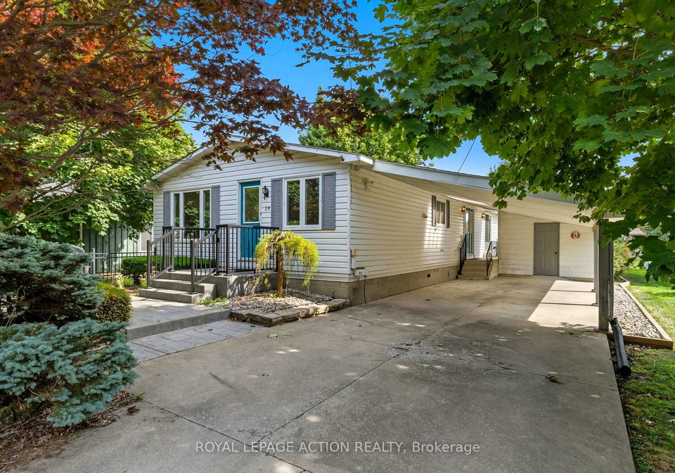 14-jackson-heights-norfolk-ontario-x12416006