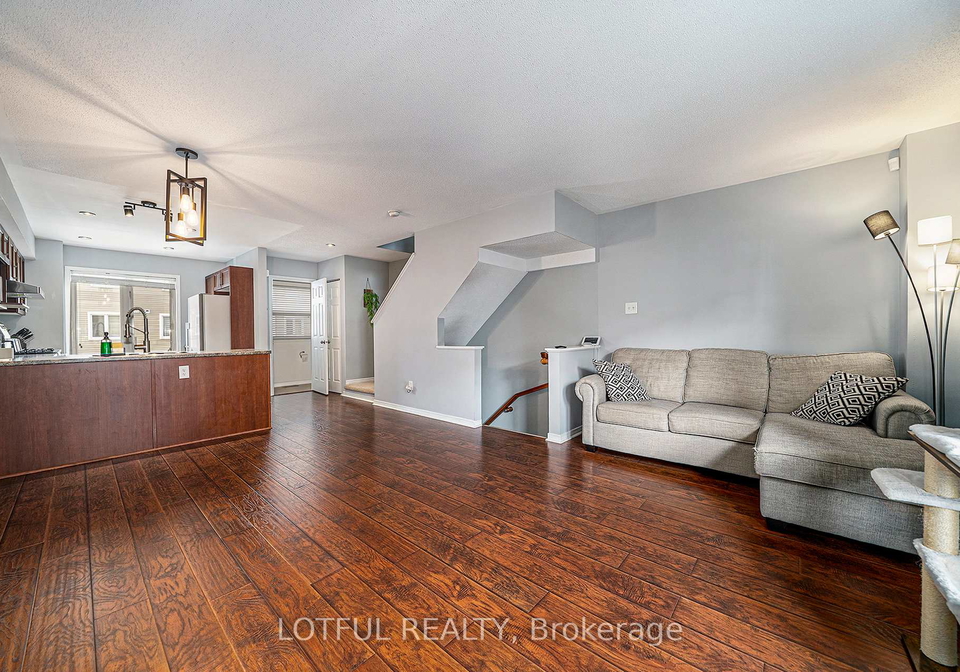 444-sadar-private-ottawa-ontario-x12416030